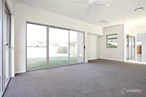 Property photo of 48 Margaret Crescent Wakerley QLD 4154