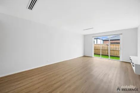 Property photo of 8 Countess Circuit Wollert VIC 3750