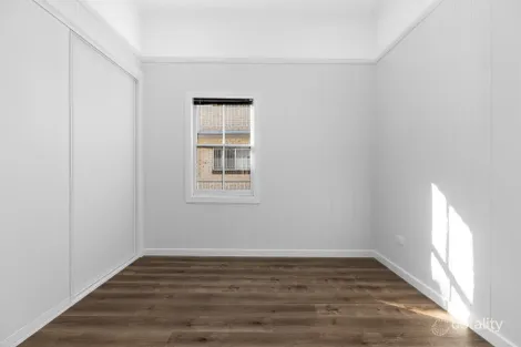Property photo of 1/30 Mowbray Terrace East Brisbane QLD 4169