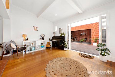 Property photo of 2/40-42 Woornack Road Carnegie VIC 3163