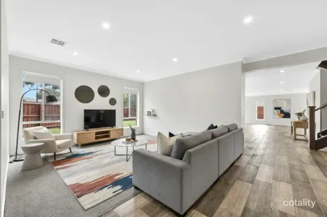 Property photo of 40 Arum Walk Mernda VIC 3754