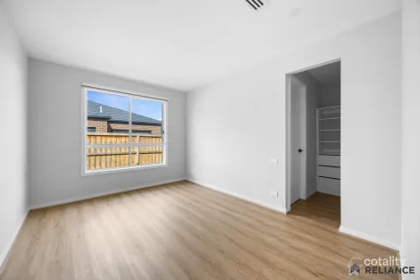 Property photo of 8 Countess Circuit Wollert VIC 3750