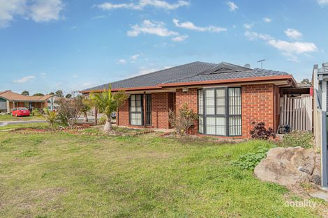Property photo of 22 Lincolne Crescent Roxburgh Park VIC 3064