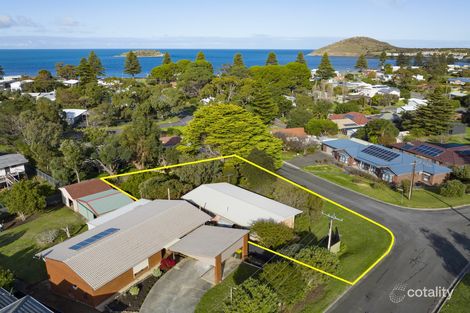 10 Coorong Cres, Encounter Bay, SA 5211