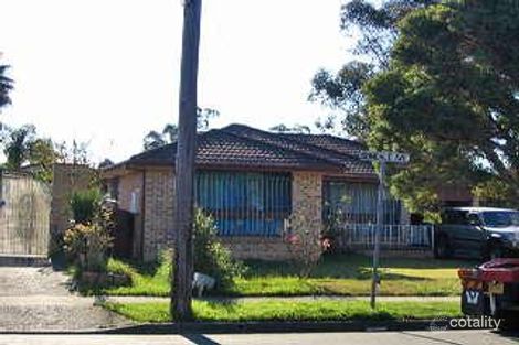 18 Gumdale Ave, St Johns Park, NSW 2176