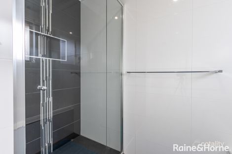 Property photo of 17 Graham Drive Kelso NSW 2795