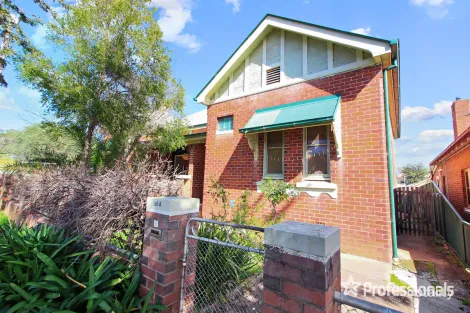 60b Flinders St, Turvey Park, NSW 2650