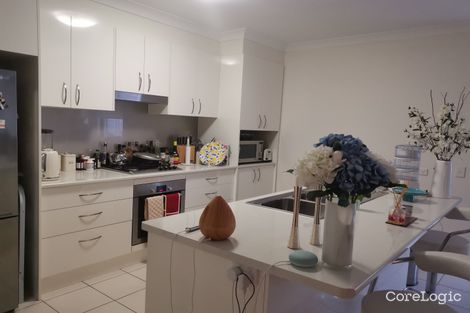 Property photo of 3/7 Greenway Circuit Mount Ommaney QLD 4074