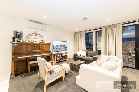 Property photo of 1 Bardaster Boulevard Chirnside Park VIC 3116