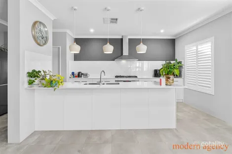 Property photo of 23 Luminous Crescent Eglinton WA 6034