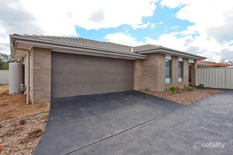 Property photo of 33 Brookfields Mews Lavington NSW 2641