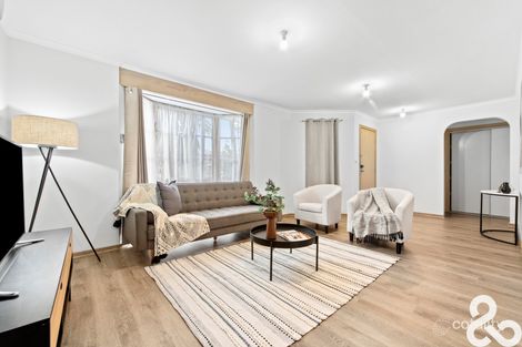 Property photo of 4 Cahill Close Mill Park VIC 3082