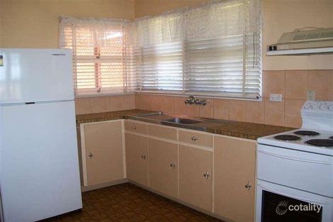 Property photo of 2 Cranleigh Street Wynnum West QLD 4178