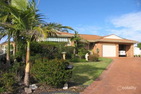 18 Swindon Cl, Lake Haven, NSW 2263