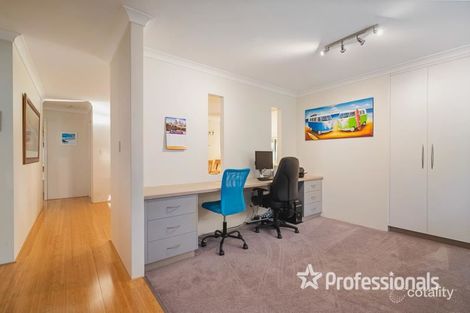 Property photo of 12 Shearers Close Quedjinup WA 6281