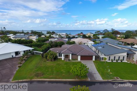 8 Dugong Ave, Pialba, QLD 4655