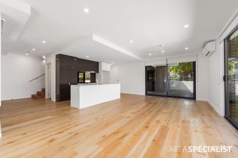 Property photo of 2 Nova Circuit Bundoora VIC 3083