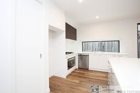 Property photo of 10 Stafford Street Keysborough VIC 3173