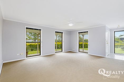 Property photo of 11 Clifton Crescent Durack QLD 4077
