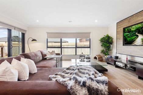 Property photo of 37 Rosina Drive Officer VIC 3809
