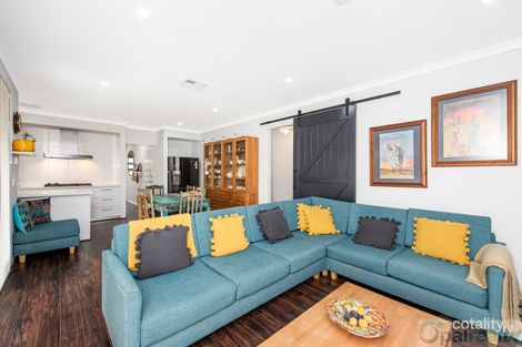 17 Perrinvale Loop, Golden Bay, WA 6174