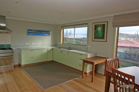 Property photo of 11 Loatta Road Lindisfarne TAS 7015