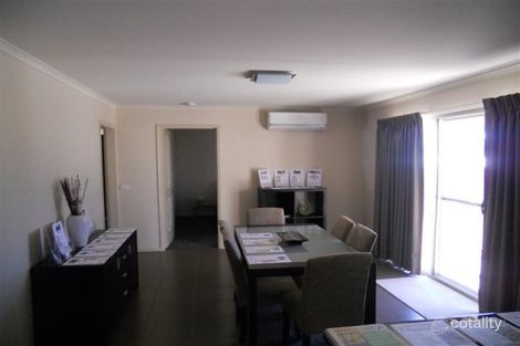 Property photo of 14 Queen Street Kangaroo Flat VIC 3555