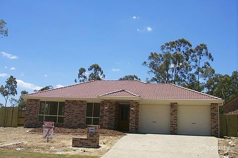 33 Carolina Pde, Forest Lake, QLD 4078