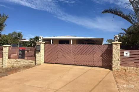 11 Finnerty St, East Carnarvon, WA 6701