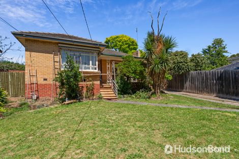 Property photo of 2 Ernst Street Doncaster VIC 3108