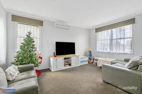 Property photo of 7 Alexandra Avenue Sale VIC 3850