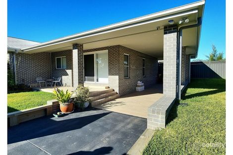 Property photo of 63 Summercloud Crescent Vincentia NSW 2540