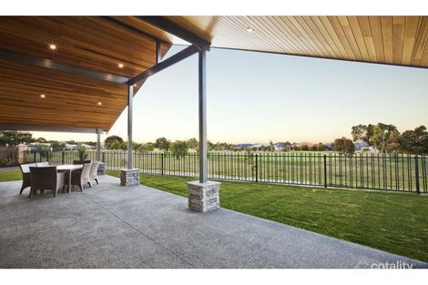 Property photo of 43 Oakmont Crescent Dunsborough WA 6281