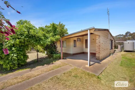 Property photo of 108-110 Napier Street Stawell VIC 3380