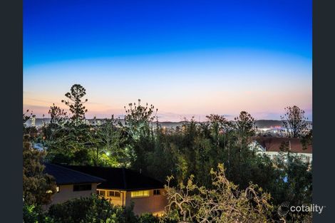 Property photo of 72 Gordon Parade Manly QLD 4179