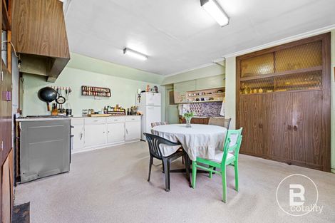 Property photo of 4 Nolan Street Soldiers Hill VIC 3350