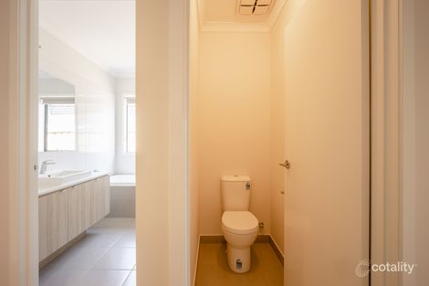 32 Keira Cct, Werribee, VIC 3030