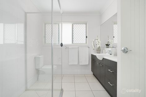 Property photo of 11 Edie Terrace Wellington Point QLD 4160