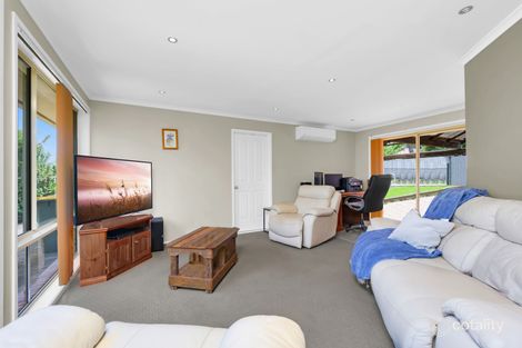 Property photo of 9 Laura Close Bargo NSW 2574