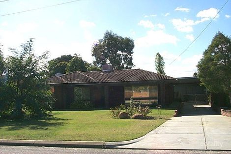 11 Waverley Way, Parkwood, WA 6147