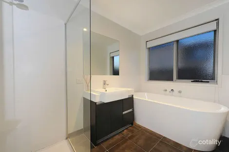 Property photo of 11 Island Way Point Cook VIC 3030