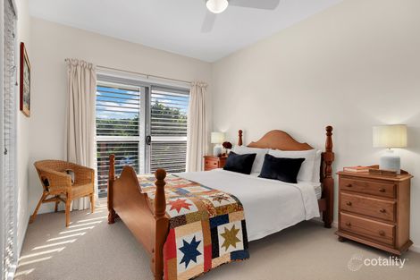 33 Mukurta St, Chapel Hill, QLD 4069
