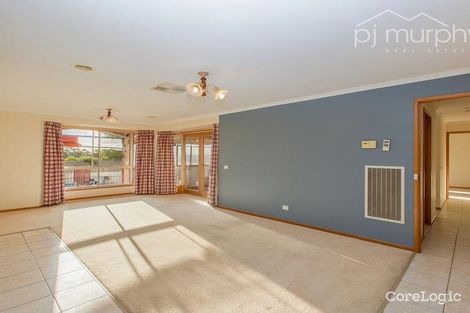 Property photo of 3 Eagle Court West Wodonga VIC 3690