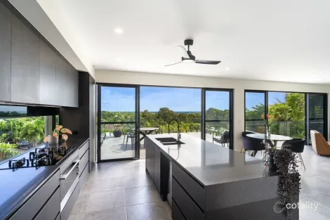 Property photo of 11 Seascape Close Palm Cove QLD 4879