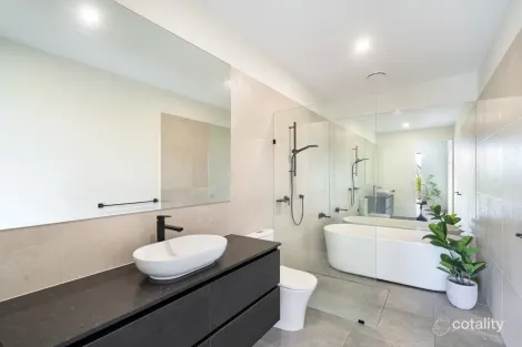 Property photo of 11 Seascape Close Palm Cove QLD 4879