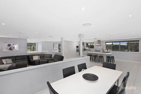 Property photo of 7 Day Dawn Place Erina NSW 2250
