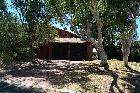 1 Nasura Gr, Mount Nasura, WA 6112