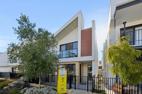 3 Surf Lane, North Coogee, WA 6163