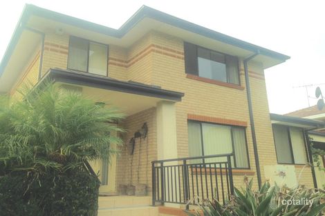Property photo of 3/10 Cecilia Street Toongabbie NSW 2146