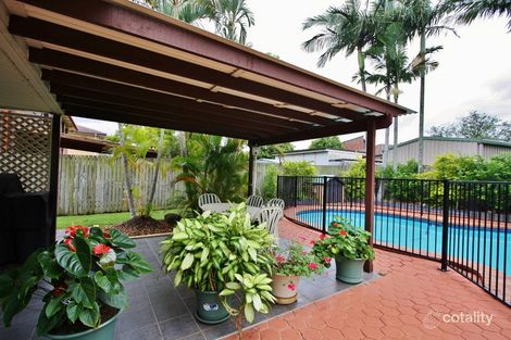 Property photo of 28 Bedivere Street Carindale QLD 4152